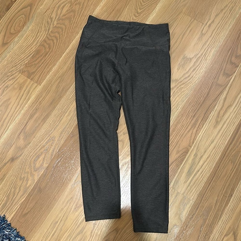 Alala dark green leggings small
